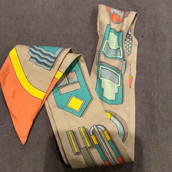 Hermes Accessories - Hermès Paris silk scarf twill